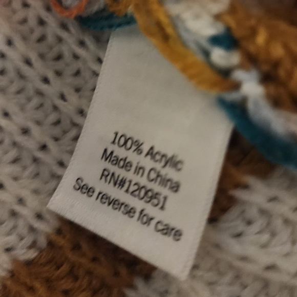 SO Women's Stripped Long-sleeved Sweater - Picture 14 of 14